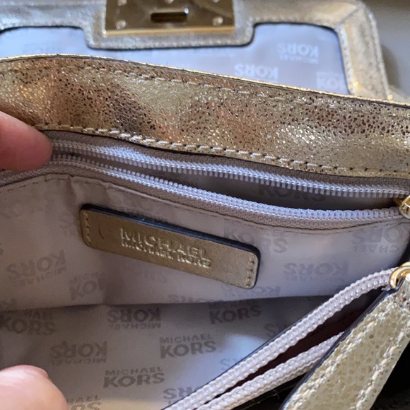 Michael Kors bag - Picture 6 of 16